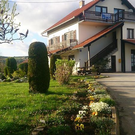 Apartman Marija Brajdic Rakovica Buitenkant foto