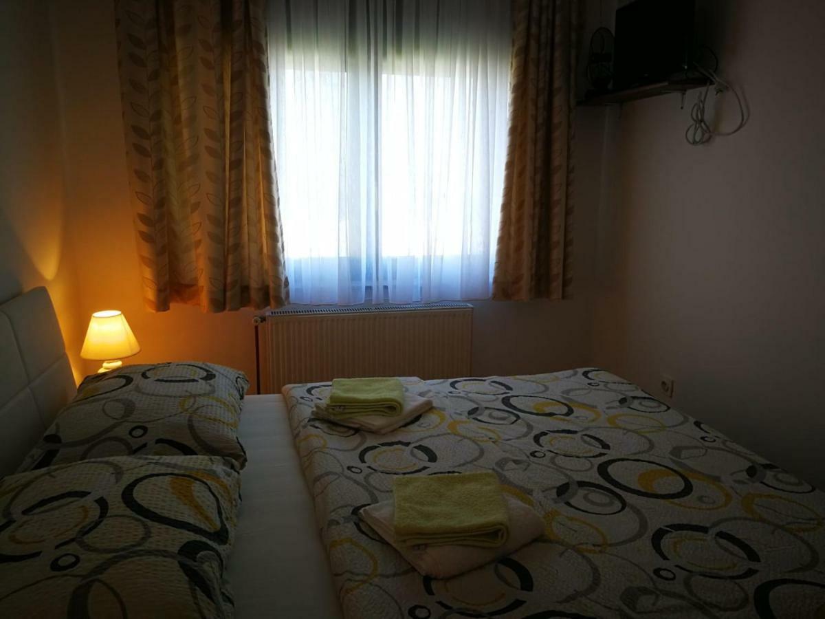 Apartman Marija Brajdic Rakovica Buitenkant foto
