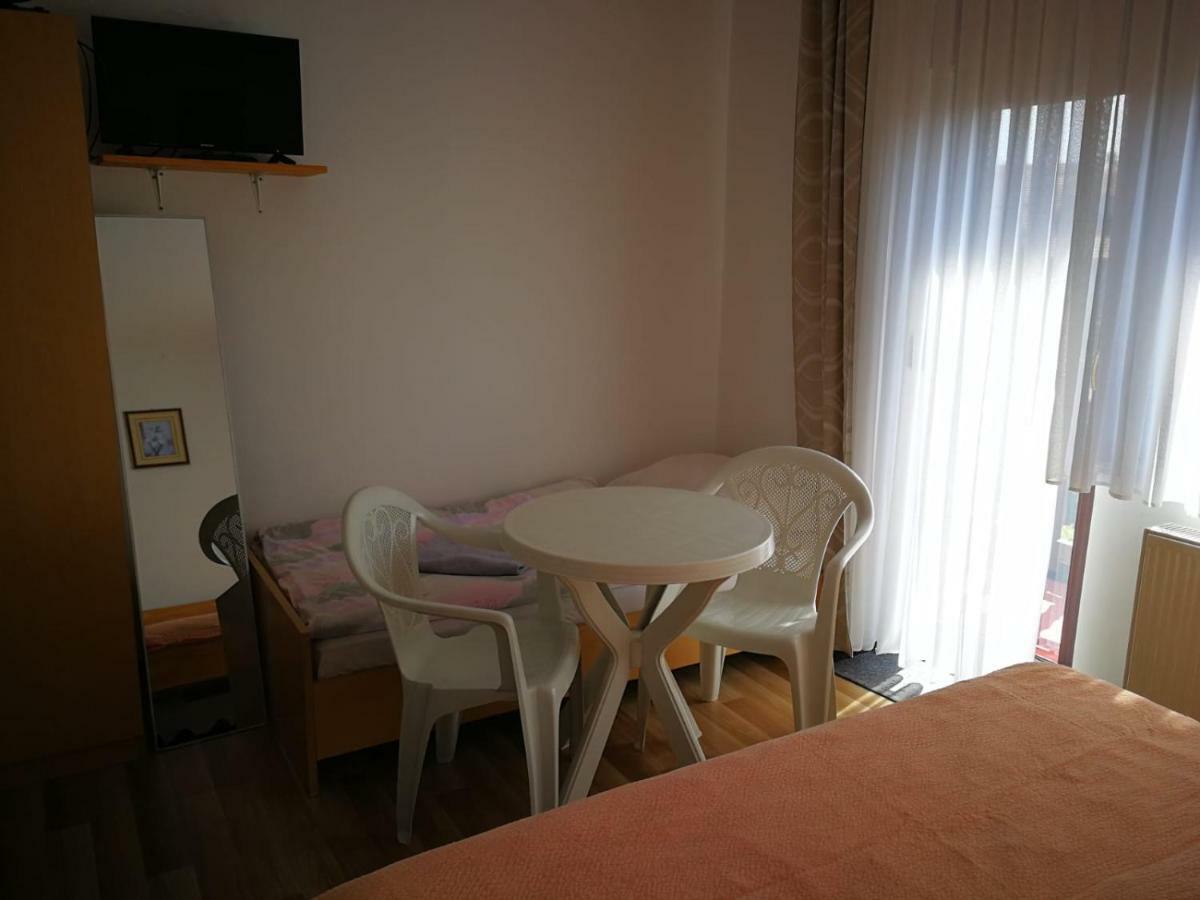 Apartman Marija Brajdic Rakovica Buitenkant foto