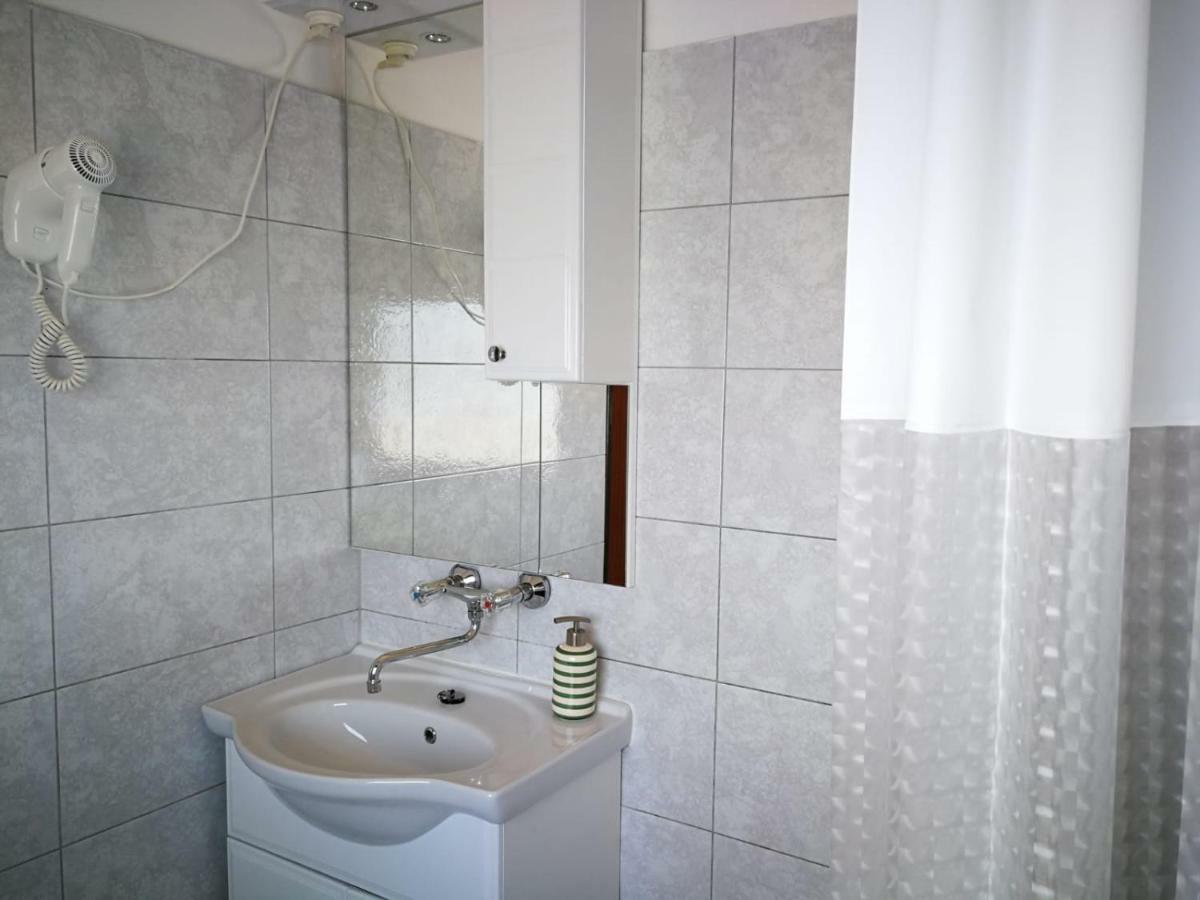 Apartman Marija Brajdic Rakovica Buitenkant foto