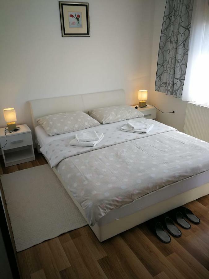Apartman Marija Brajdic Rakovica Buitenkant foto