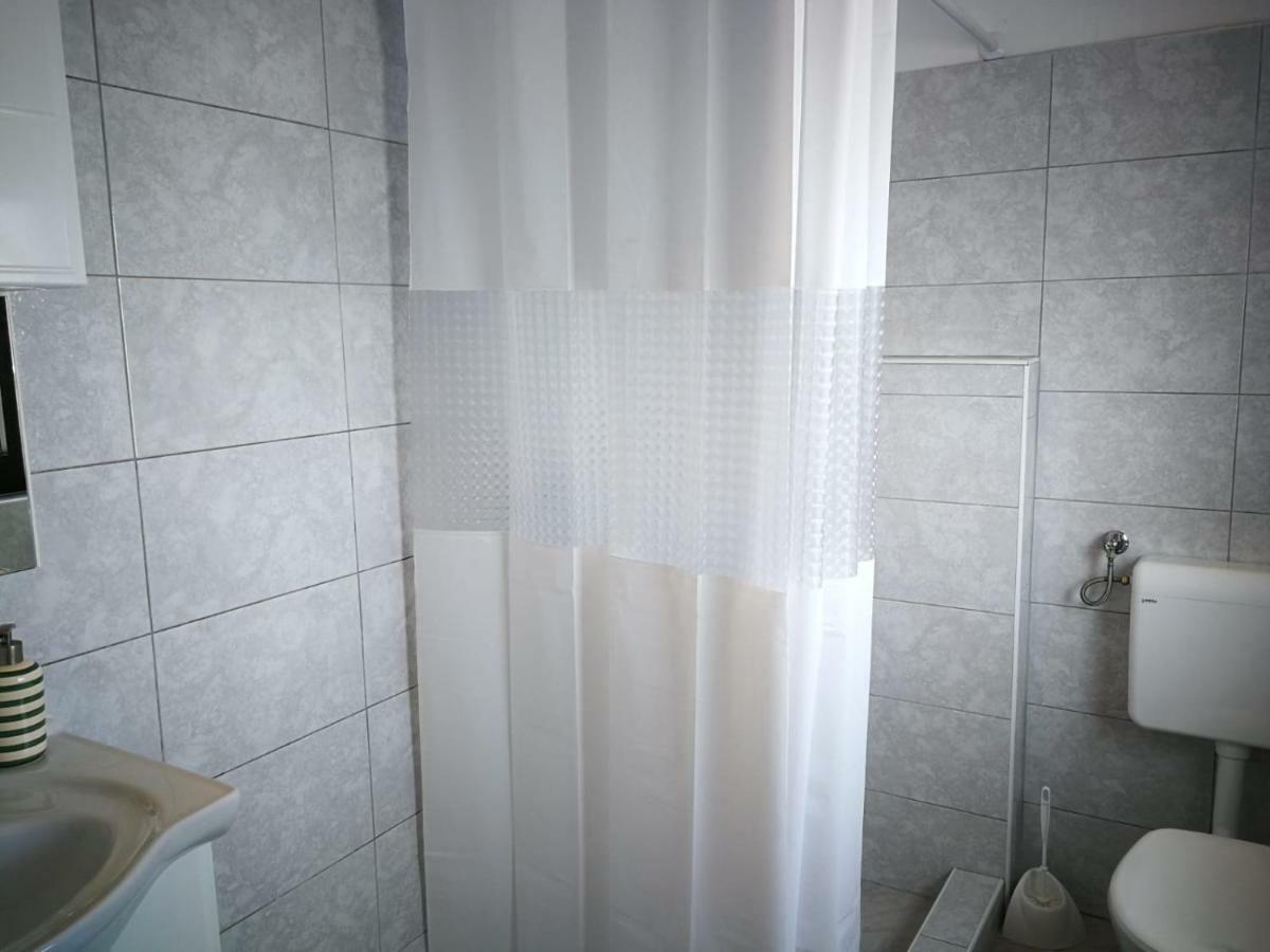 Apartman Marija Brajdic Rakovica Buitenkant foto